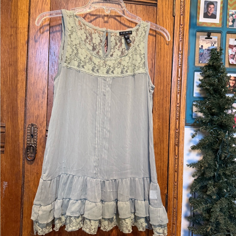 FANG Lace Trim Tunic - Light Gray